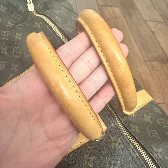 Louis Vuitton Keepall 55 - Picture 9 of 16